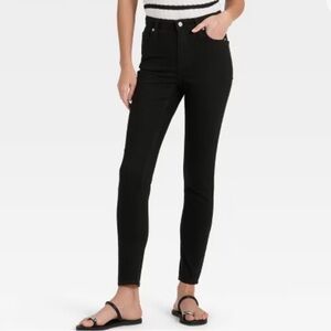 Universal Thread Black High Rise Everyday Skinny Jeans